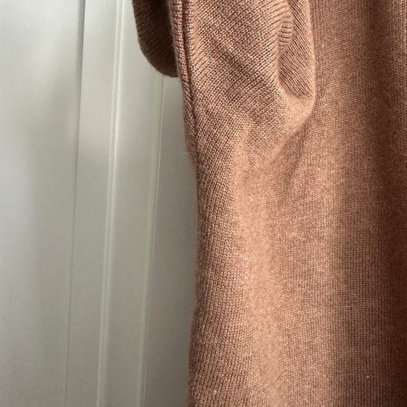 Babaton Brown V-Neck Sweater Relaxed Fit - Picture 5 of 5